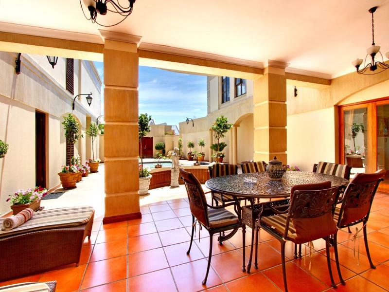 Casa Mia Guesthouse Table View Bagian luar foto