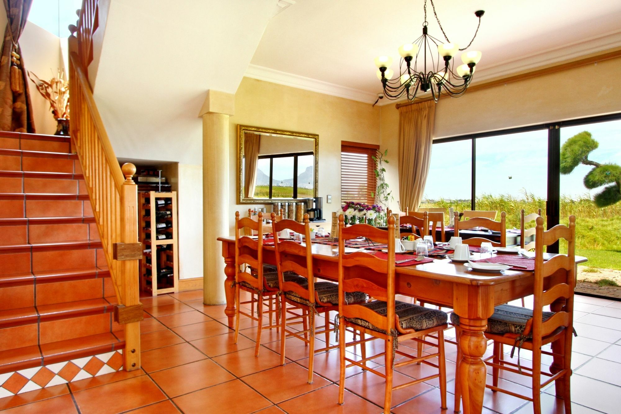 Casa Mia Guesthouse Table View Bagian luar foto