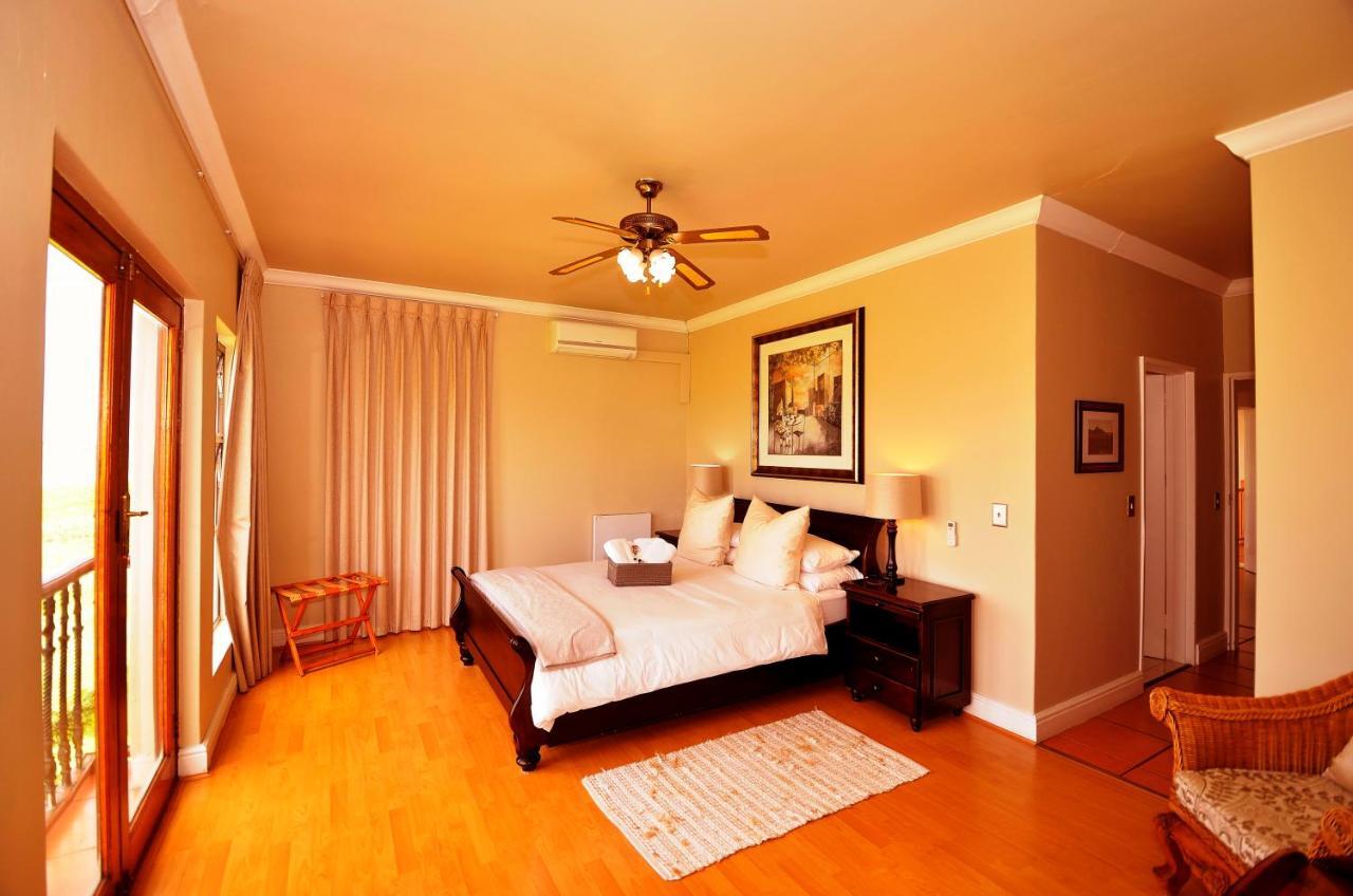 Casa Mia Guesthouse Table View Bagian luar foto