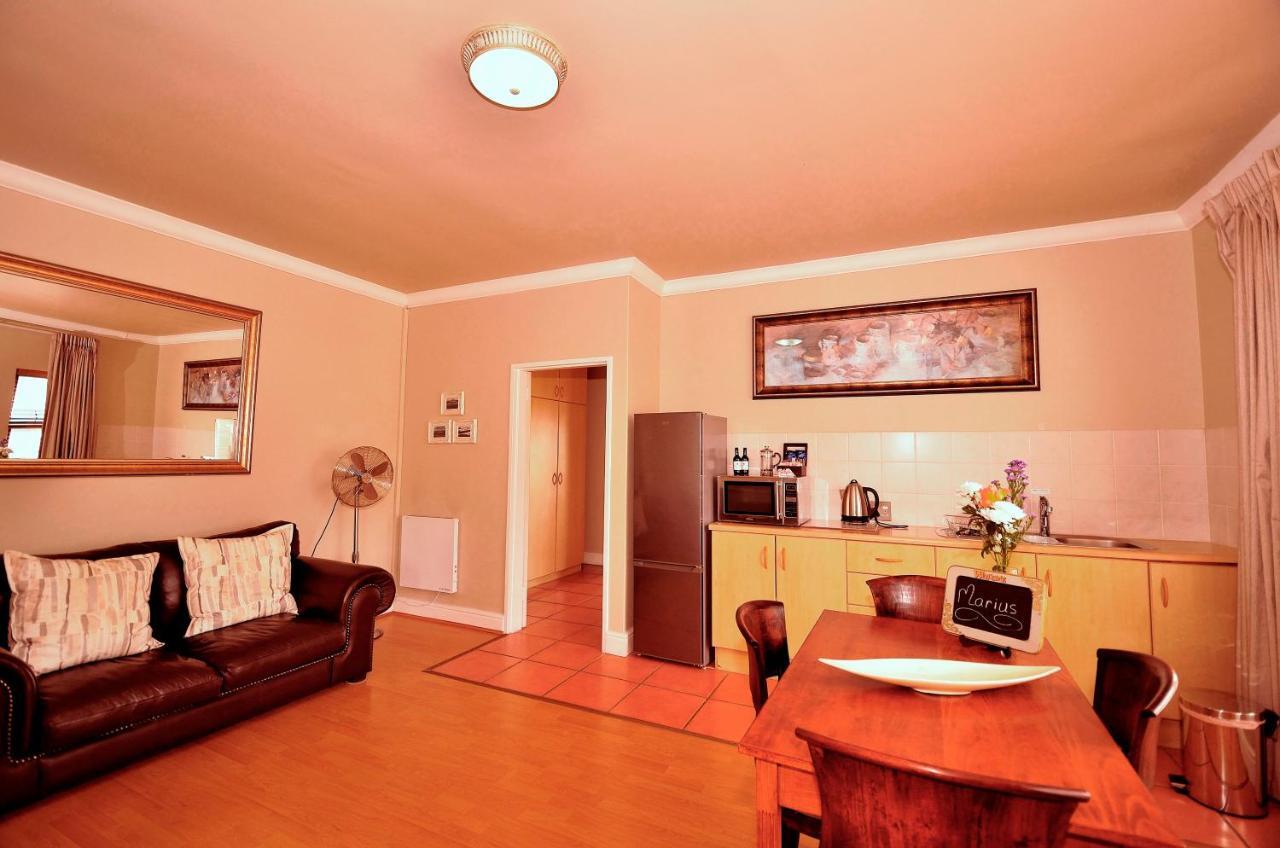 Casa Mia Guesthouse Table View Bagian luar foto