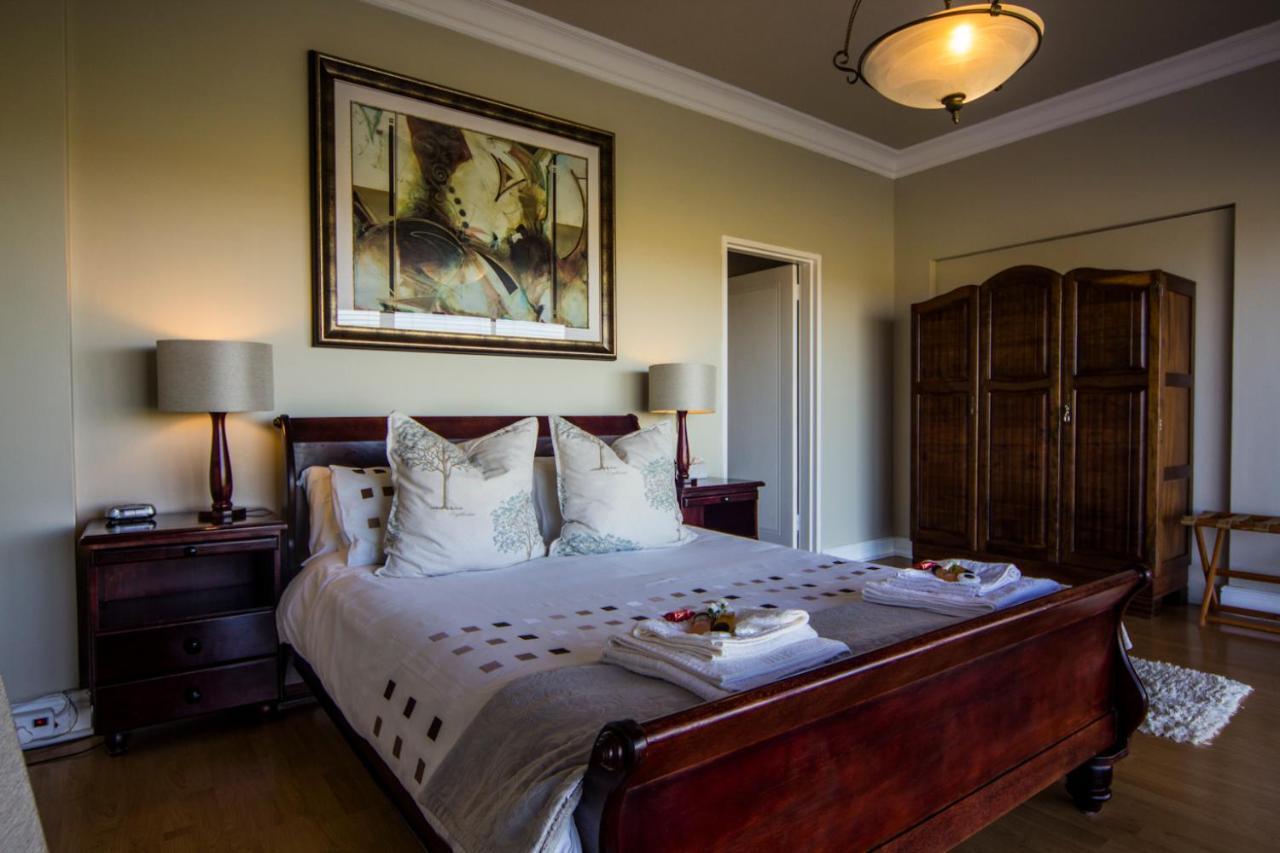 Casa Mia Guesthouse Table View Bagian luar foto