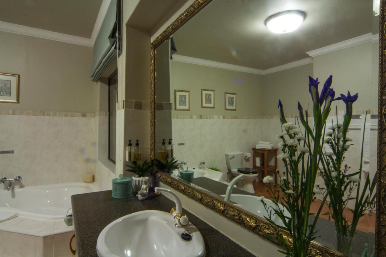 Casa Mia Guesthouse Table View Bagian luar foto