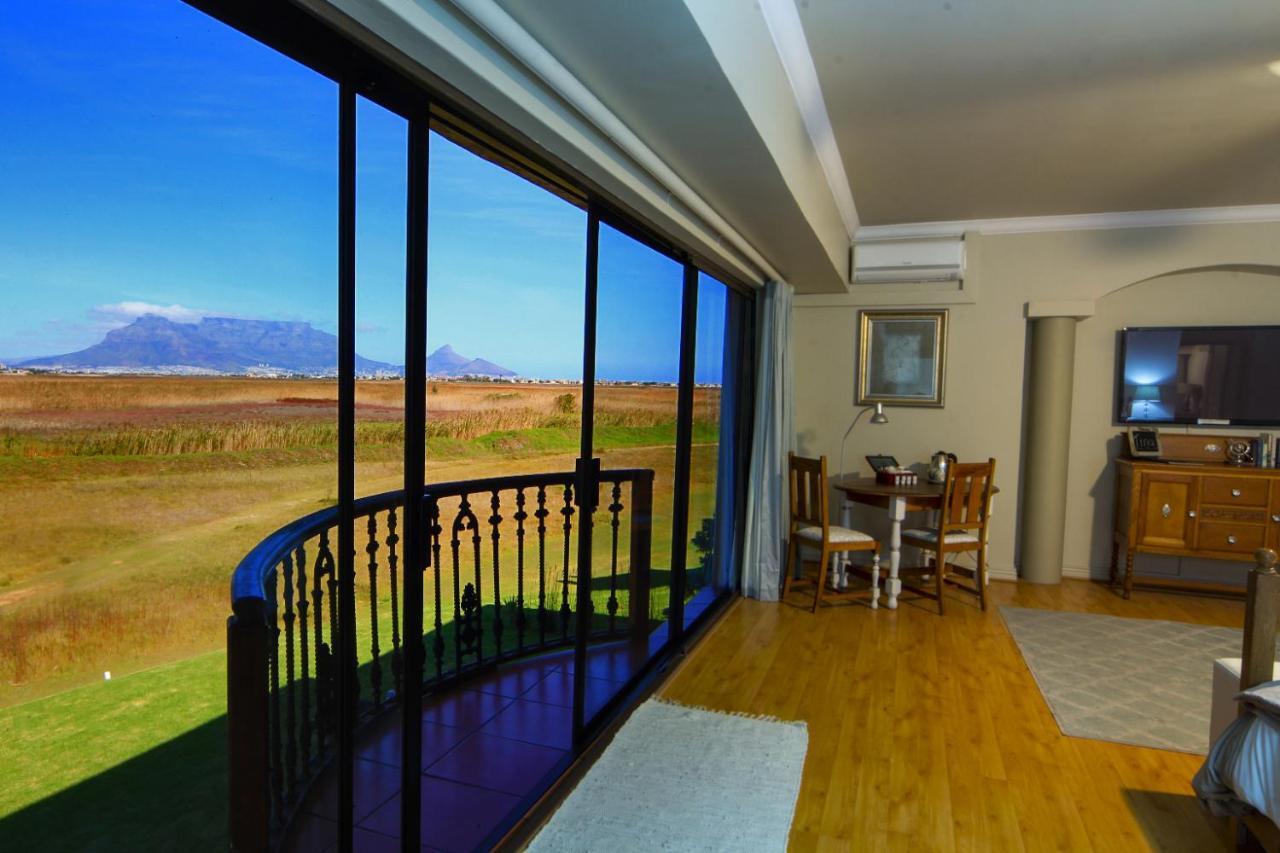 Casa Mia Guesthouse Table View Bagian luar foto