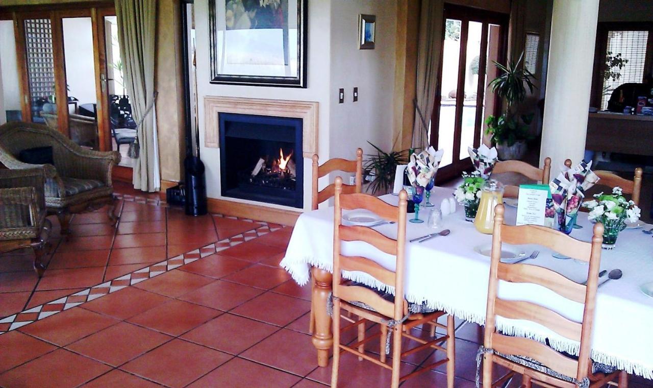 Casa Mia Guesthouse Table View Bagian luar foto